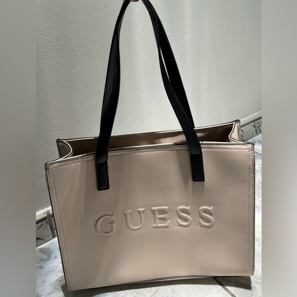 GUESS Tote Bag Set